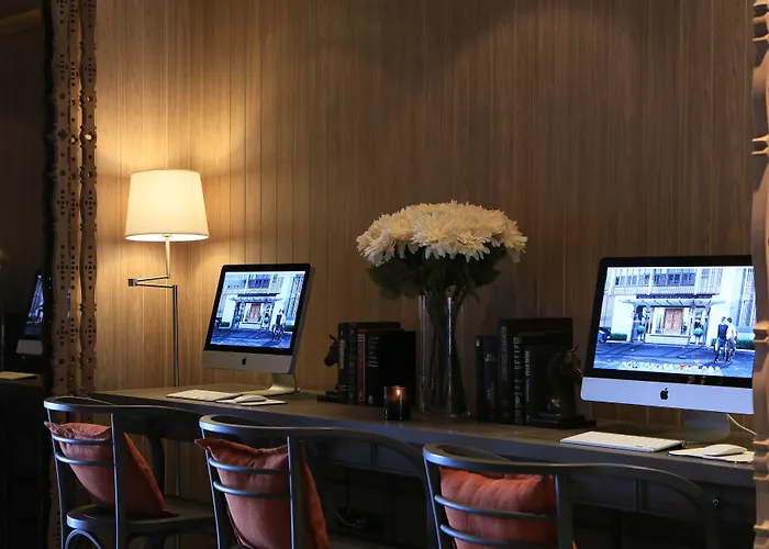 Riva Surya 호텔